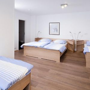 Familien-Zimmer